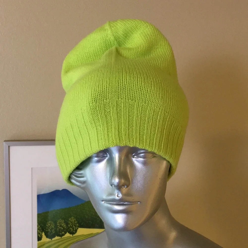 100% Cashmere Knit Beanie Reversible by St. Bernard